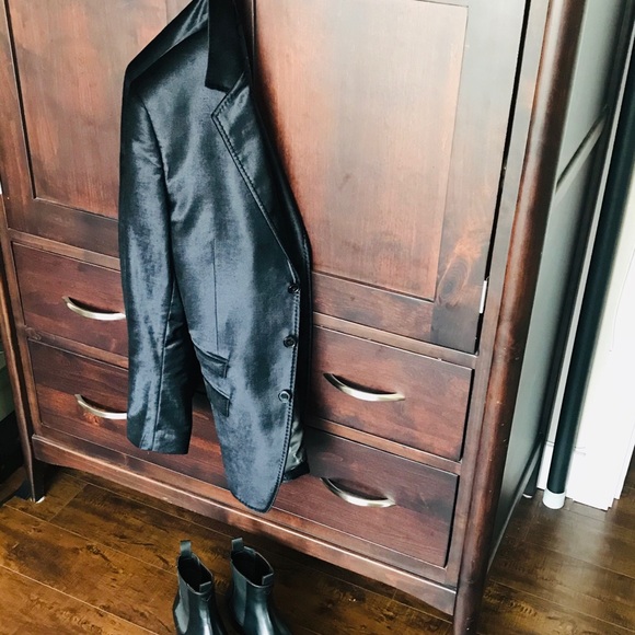 Dolce & Gabbana dinner jacket - Picture 2 of 5